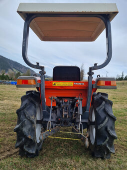 Hinomoto nx220 vel Kubota GL - 5