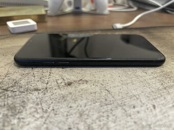Iphone XR 64 GB – Black - 5