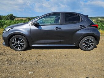 Toyota Yaris Hybrid - 5