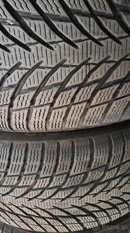 Predám 4ks jazdené zimné 225/45r18-95V Nokian - 5