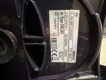 Odšťavovač Bosch MES3500 XL 700W DripStop - 5