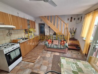 PREDAJ – Rodinný dom s garážou a altánkom – ČERVENÁ VODA - 5