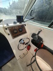 Rybársky/turistický čln (Saver Manta 21 kabin) - 5
