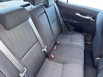 Toyota Auris 1.6 VVT - 5
