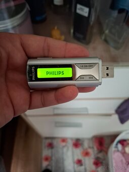 Mp3 prehravac Philips , stary, retro - 5