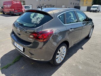 Opel Astra 1.4 Turbo 140k Cosmo - 5