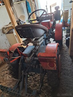 Malotraktor TZ4K14 s pluhom - 5