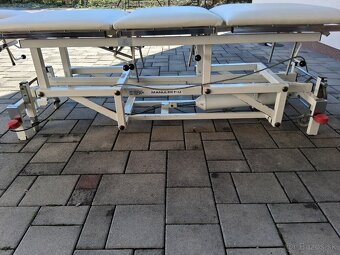 Chiropraktické masážne lehátko - 5