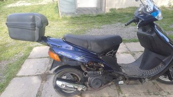 Skúter Suzuki - 5