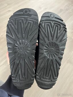 UGG čierne sandále na platforme - 5
