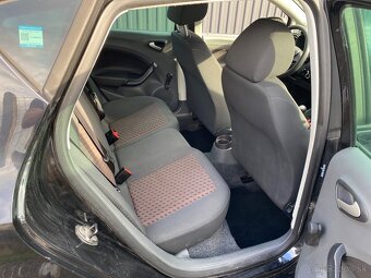 Seat Ibiza 1.2i 51kW, rok výroby 2010, centrálne zamykanie - 5