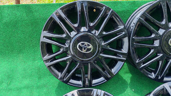 4x100 R15 --- TOYOTA AYGO - 5