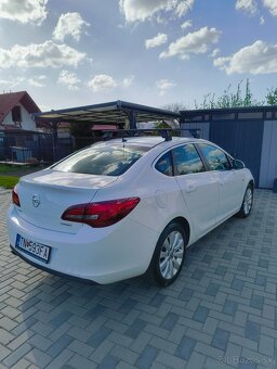 Opel Astra J sedan 1.4 turbo 103kw 2014 - 5