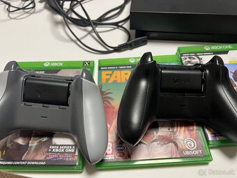 Xbox ONE X plus príslušenstvo - 5