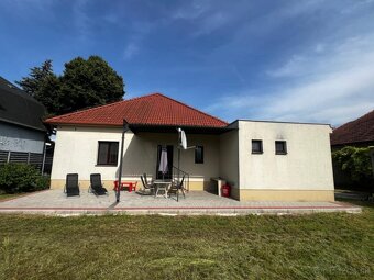 ŠTÚROVO- RD dom po rekonštrukcii s veľkým pozemkom až 2046m2 - 5