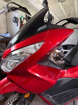 Honda pcx 125cc 2017 - 5