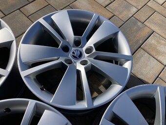 Alu disky org ŠKODA 5x112 8J ET44 - 5