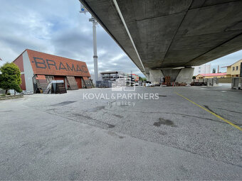 Administratívny, obchodný a skladový priestor v priemyselnej - 5