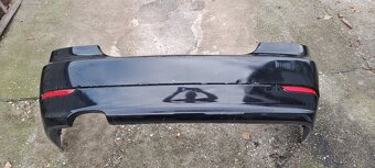 Predám zadný nárazník na BMW E60 - 5