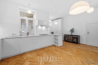 Kombinácia moderného komfortu a staromestského pôvabu - 5