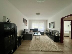 REZERVOVANÉ: Prerobený 3 izbový byt na Brezovci - 5