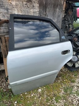 Predám nárazník Dvere Zrkadlo Toyota coroll E11 96-01 - 5