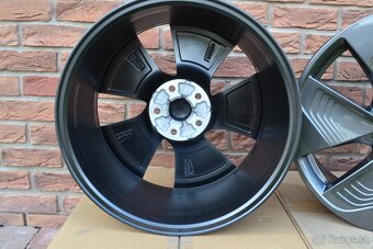 5x112 R18 Hlinikove disky Skoda Octavia 3 / 4 - 5