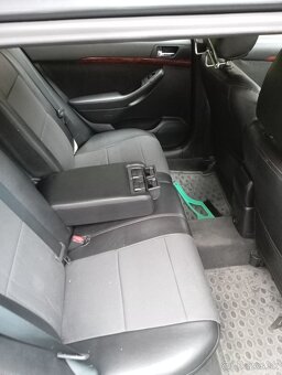 Toyota Avensis T25 wagon 2.2 110kw - 5