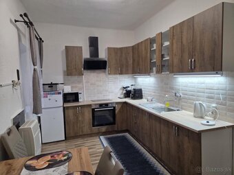 Zrekonštruovaný,zariadený dom pripravený na nasťahovanie - 5