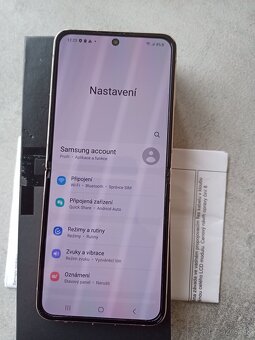 Samsung Galaxy Z Flip 4 - 5