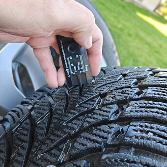 Zimné pneumatiky 225/60 r17 - 5