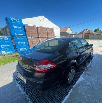 Predám Renault Megane 1.5dci - 5