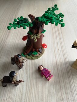 Lego Harry Potter 75967 Zakázaný les - 5