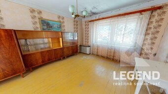 RD Nesvady, pekný pozemok 862 m2, pri stanici - TOP lokalita - 5