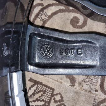 Hliníkové Volkswagen disky 5x112 R19 8J ET47 - 5