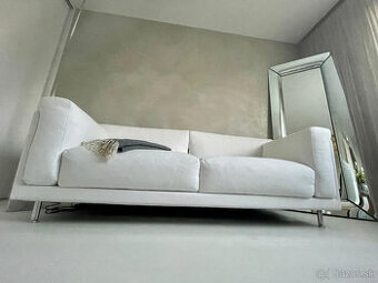 Biela látková sedačka, zn. Gruppofox IT - 5