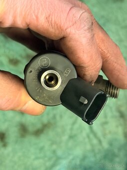 Vstrekovače Bosch 0445110119 - 5