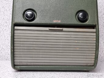 40/50te roky 》PRENOSNÉ STAROŽITNÉ RADIO - 5