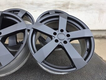 5X115 R19 ALU DEZENT - 5
