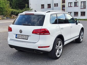 Volkswagen Touareg 3.0 TDI R-Line - 5
