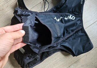 Bezecka vesta Dynafit 12 l - 5