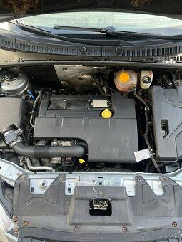 Fiat Croma 2,2 16v klima r.v.2005 - 5