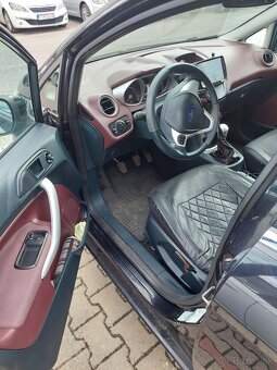 FORD FIESTA - 5
