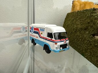 Modely 1:43 a vitriny - 5