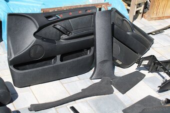 BMW E53 čierny interier - 5