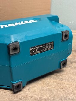AKU vysávač Makita - 5