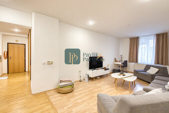 Predaj veľkometrážny 3 izbový byt, 2x kúpeľňa, 2x balkón, te - 5