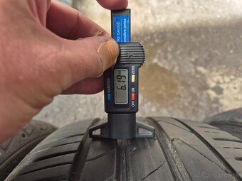 235/60 r18 letné 4 ks HANKOOK dezén 6,2- 5,2 mm - 5