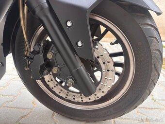 Adamoto t9 - 5