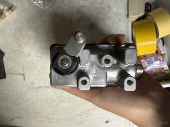 Mercedes Turbo aktuátor  2ks G-227, G277 - 5